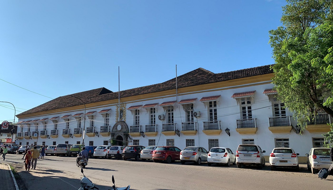 Secretariat Building - Former Palace of the Adil Shahs, now houses the Goa Secretariat with Indo-Portuguese architecture featuring white walls, yellow trim, and red-tiled roof